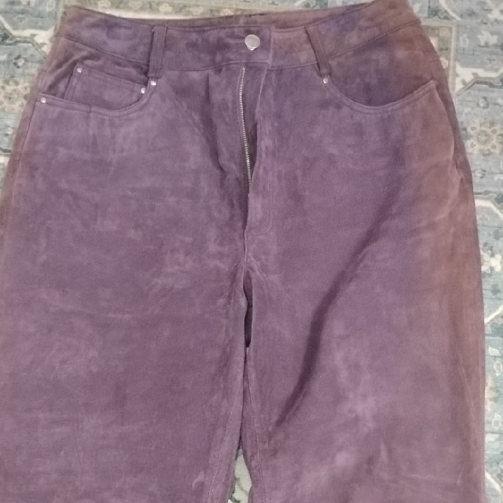 Newport News Lavender Suede Size 10 Pants